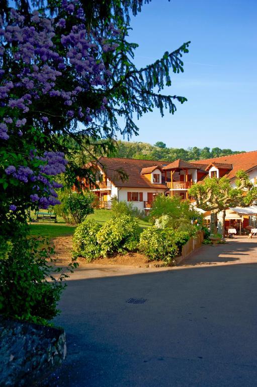 Hôtel les Bergeronnettes Champagneux Exterior foto